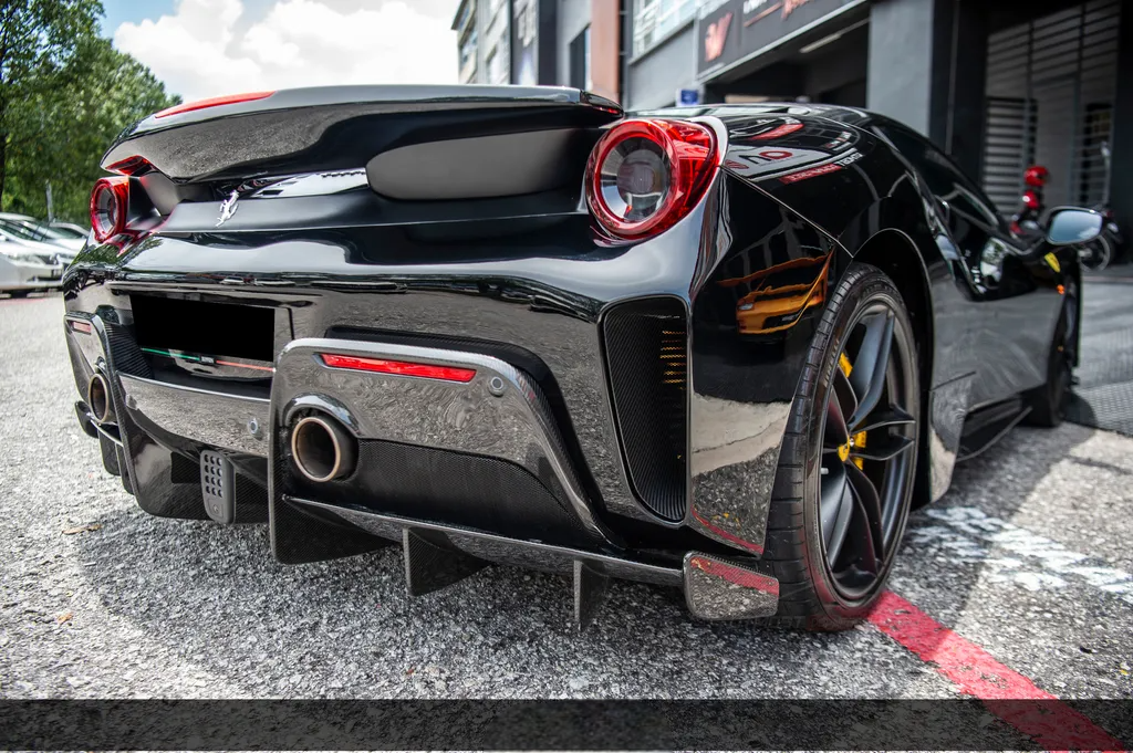 FERRARI 488 PISTA BODYKIT