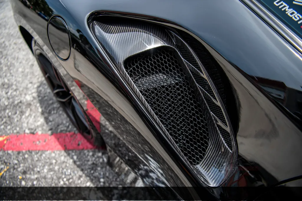 FERRARI 488 PISTA BODYKIT