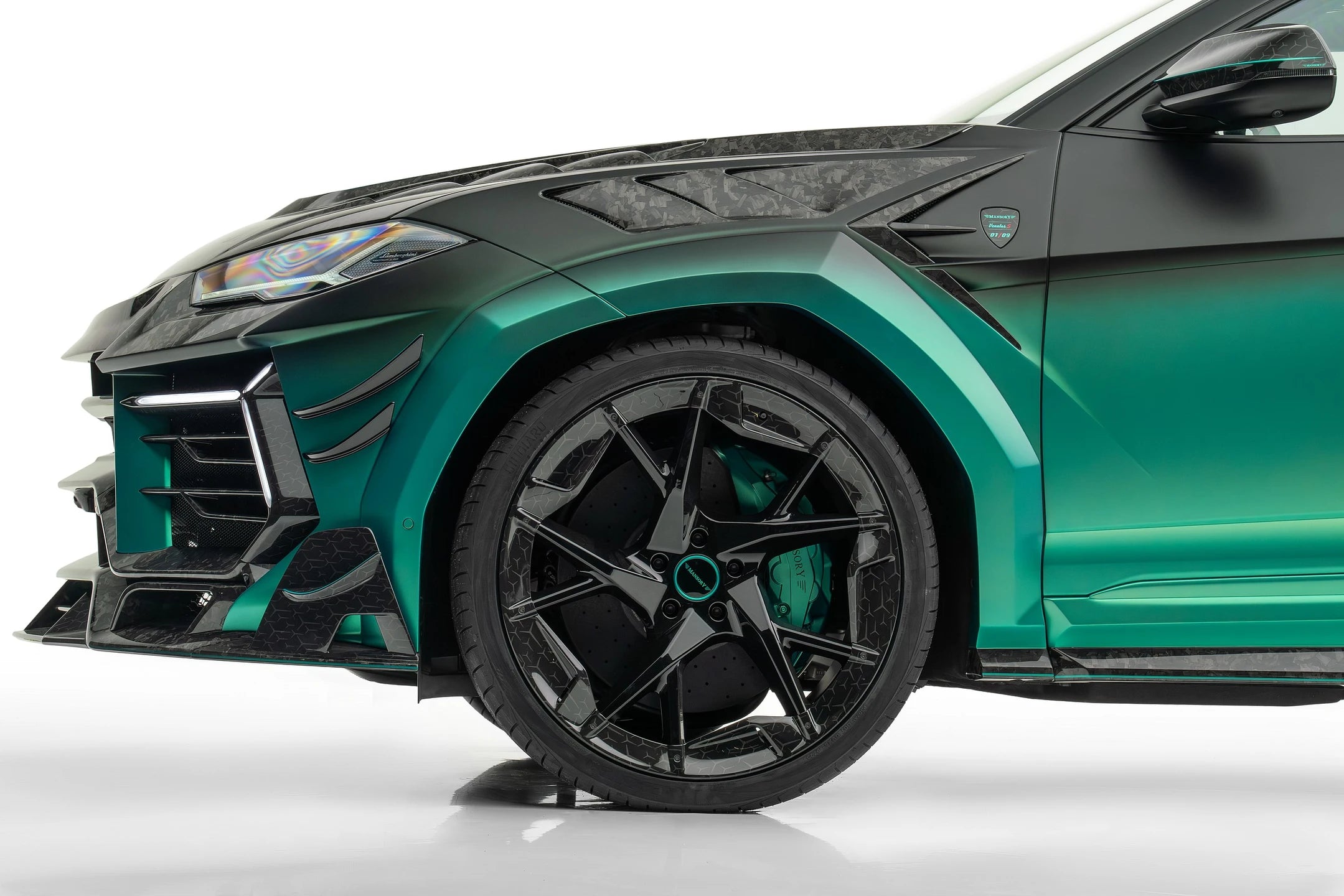 Lamborghini Urus “MANSORY 3rd Gen” Body Kit (Dry Carbon)