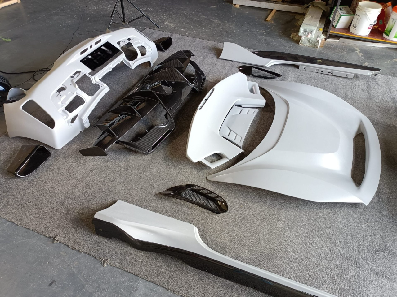 FERRARI 488 PISTA BODYKIT