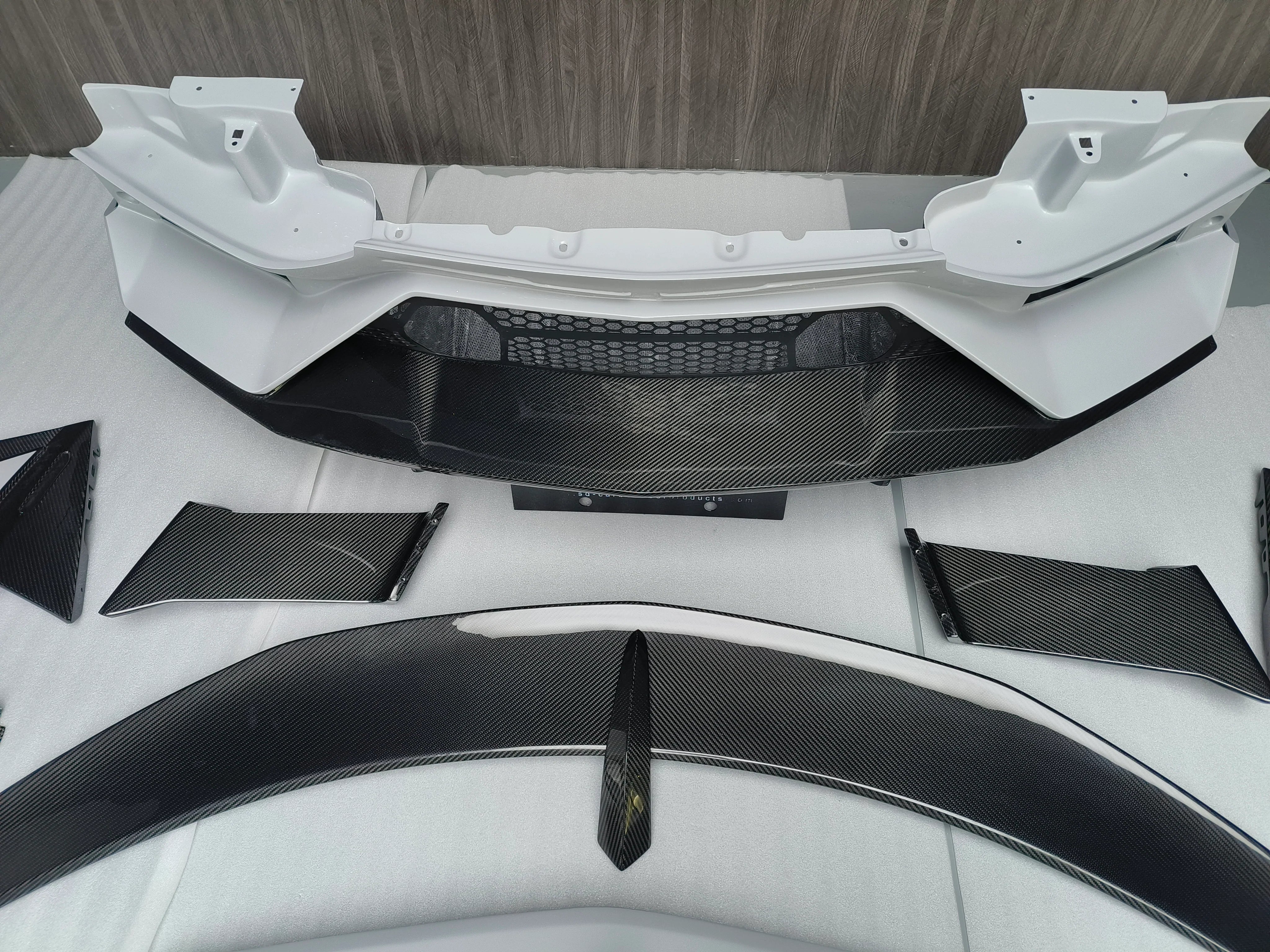 Dry Carbon Fibre Conversion Full Body Kit Conversion for Lamborghini Aventador LP700/720/740/750 Upgrade to SVJ Full Body Kit