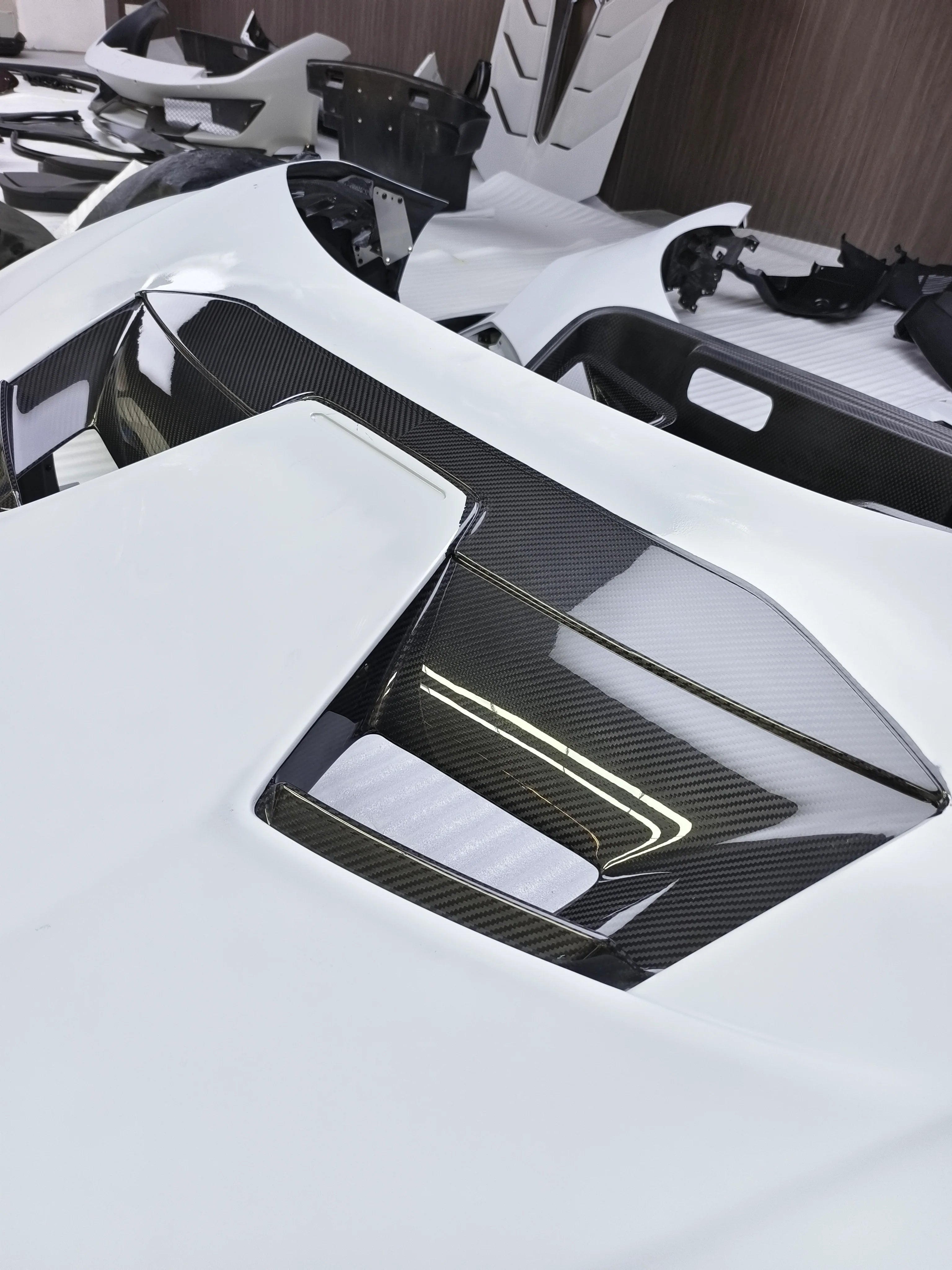 LAMBORGHINI HURACAN STO CONVERSION BODYKIT