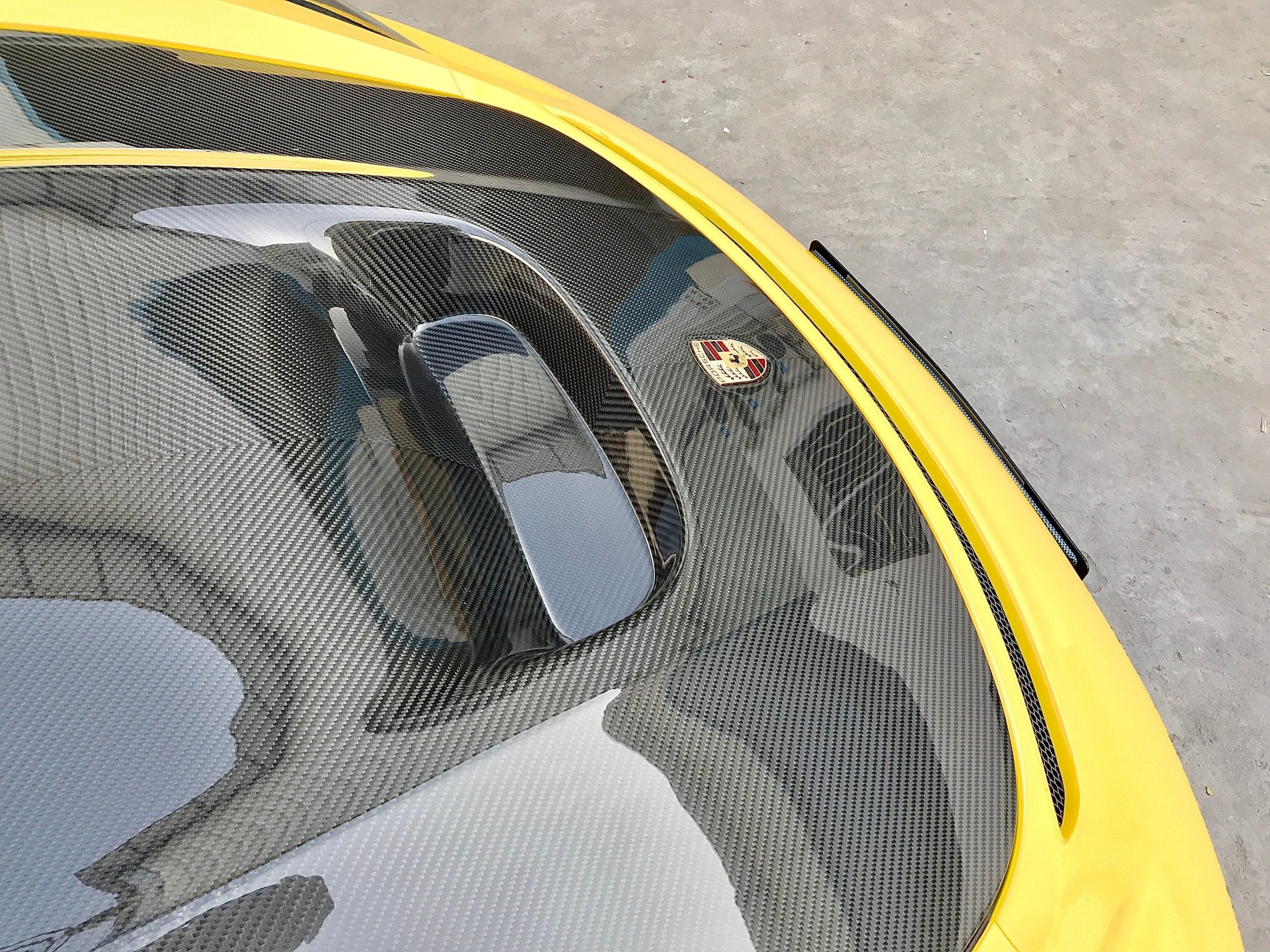 Full DRY Carbon Fiber Full Body Kit For Porsche 718 Upgrade to GT4