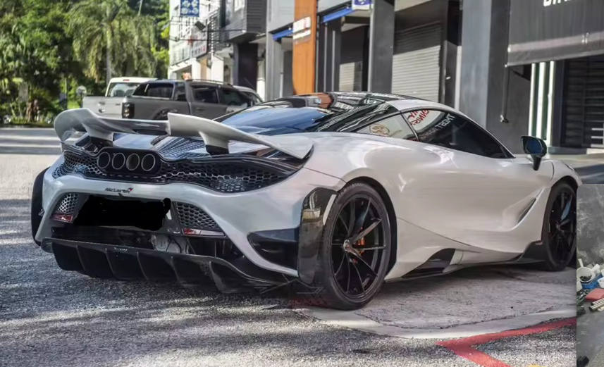 McLaren 720S to 765LT Conversion Body Kit (Dry Carbon)