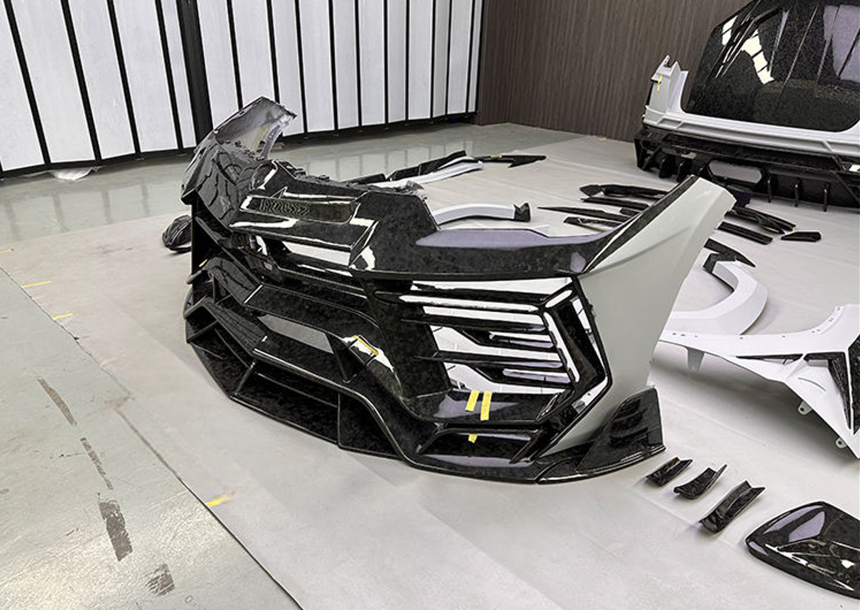 Lamborghini Urus “MANSORY 3rd Gen” Body Kit (Dry Carbon)