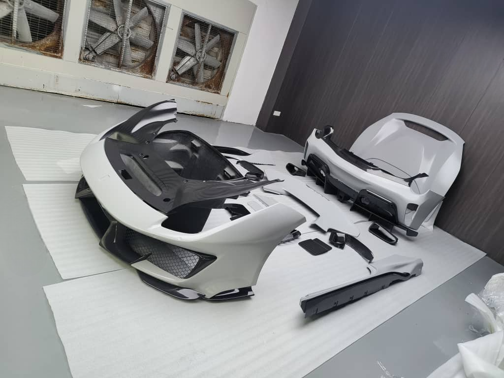 FERRARI 488 PISTA BODYKIT
