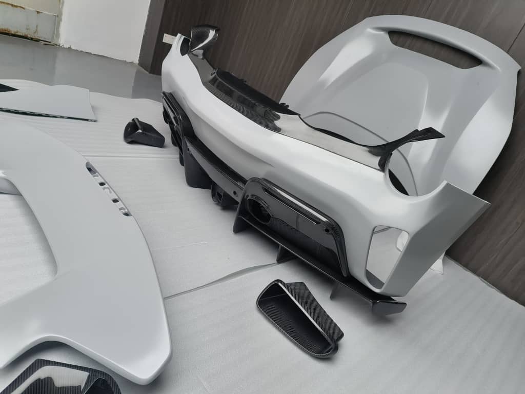 FERRARI 488 PISTA BODYKIT