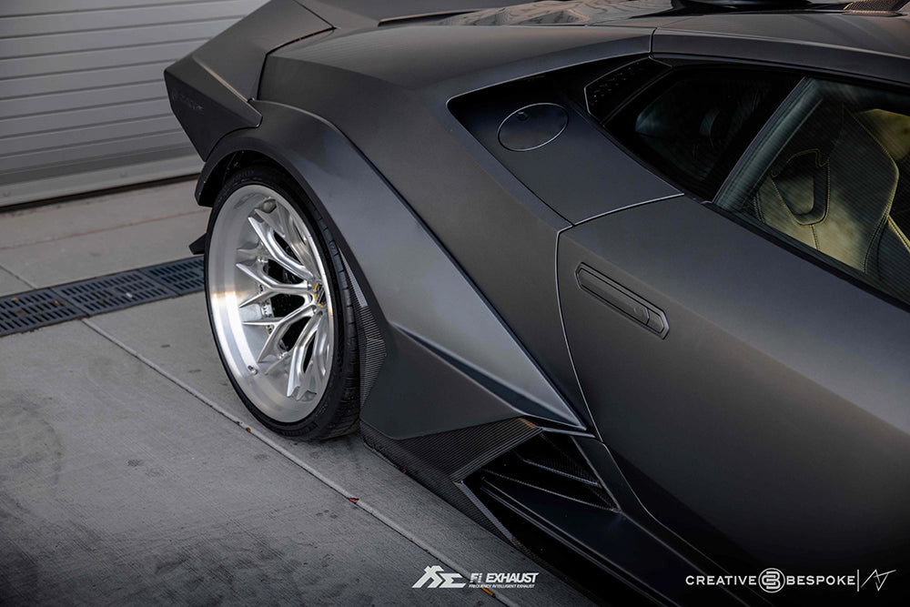 Lamborghini Huracán EVO Fusion Runner Dry Carbon Wide-Body Kit