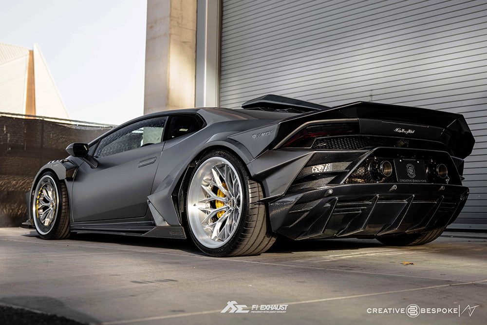 Lamborghini Huracán EVO Fusion Runner Dry Carbon Wide-Body Kit