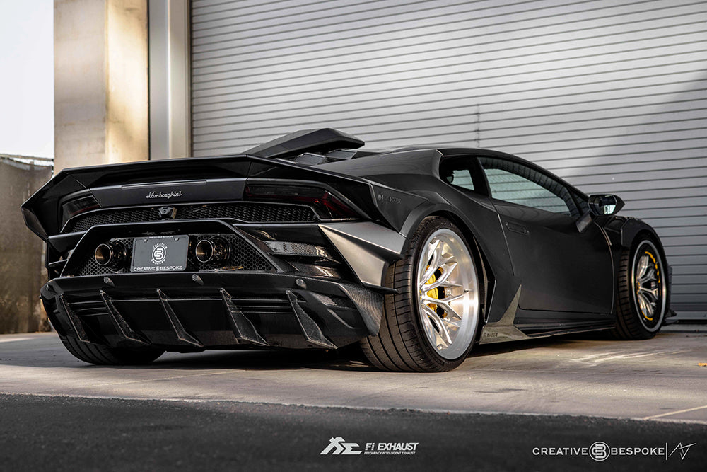 Lamborghini Huracán EVO Fusion Runner Dry Carbon Wide-Body Kit