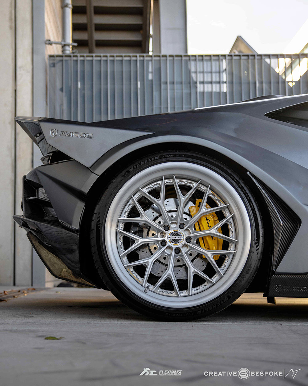 Lamborghini Huracán EVO Fusion Runner Dry Carbon Wide-Body Kit