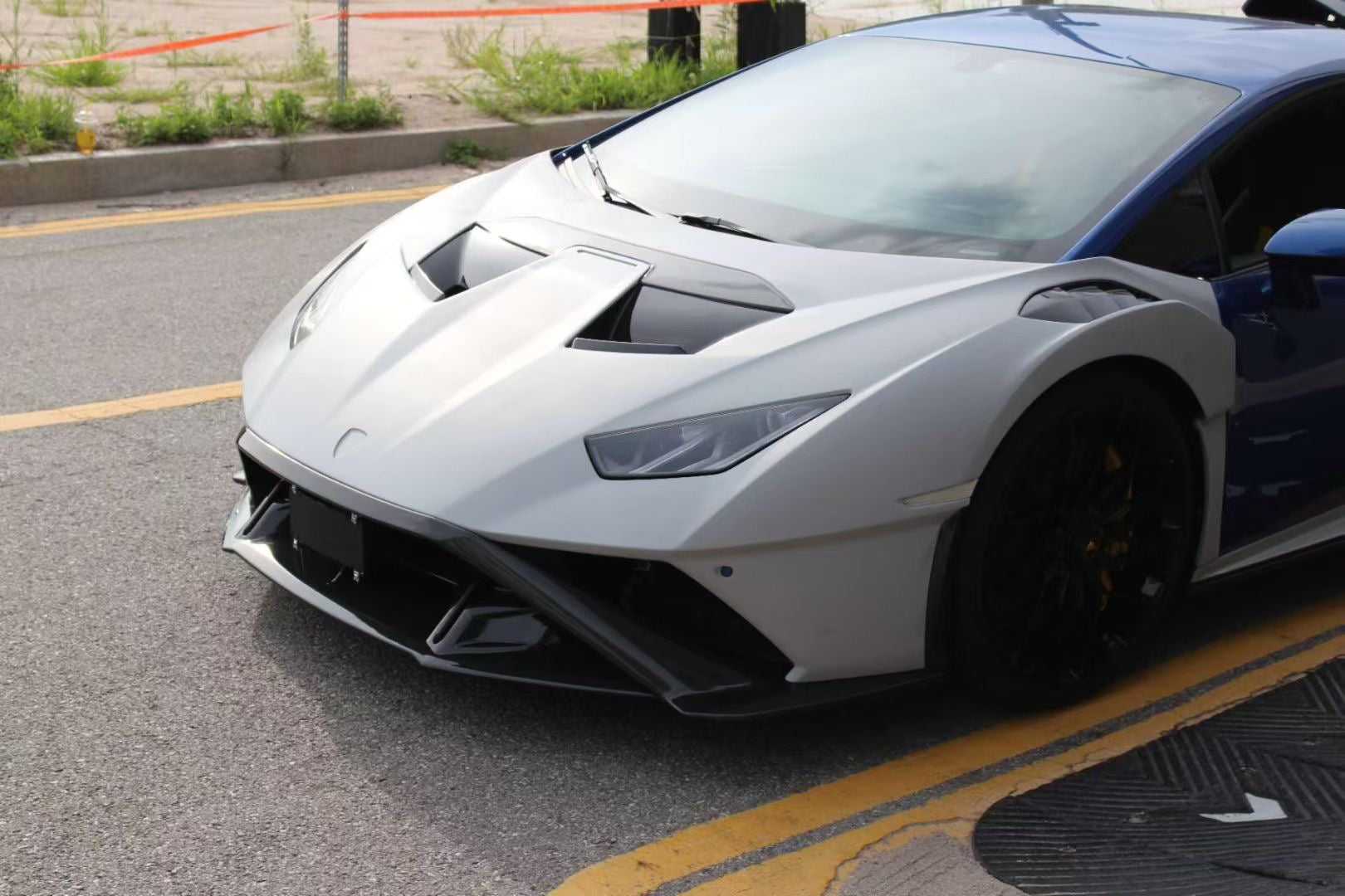LAMBORGHINI HURACAN STO CONVERSION BODYKIT