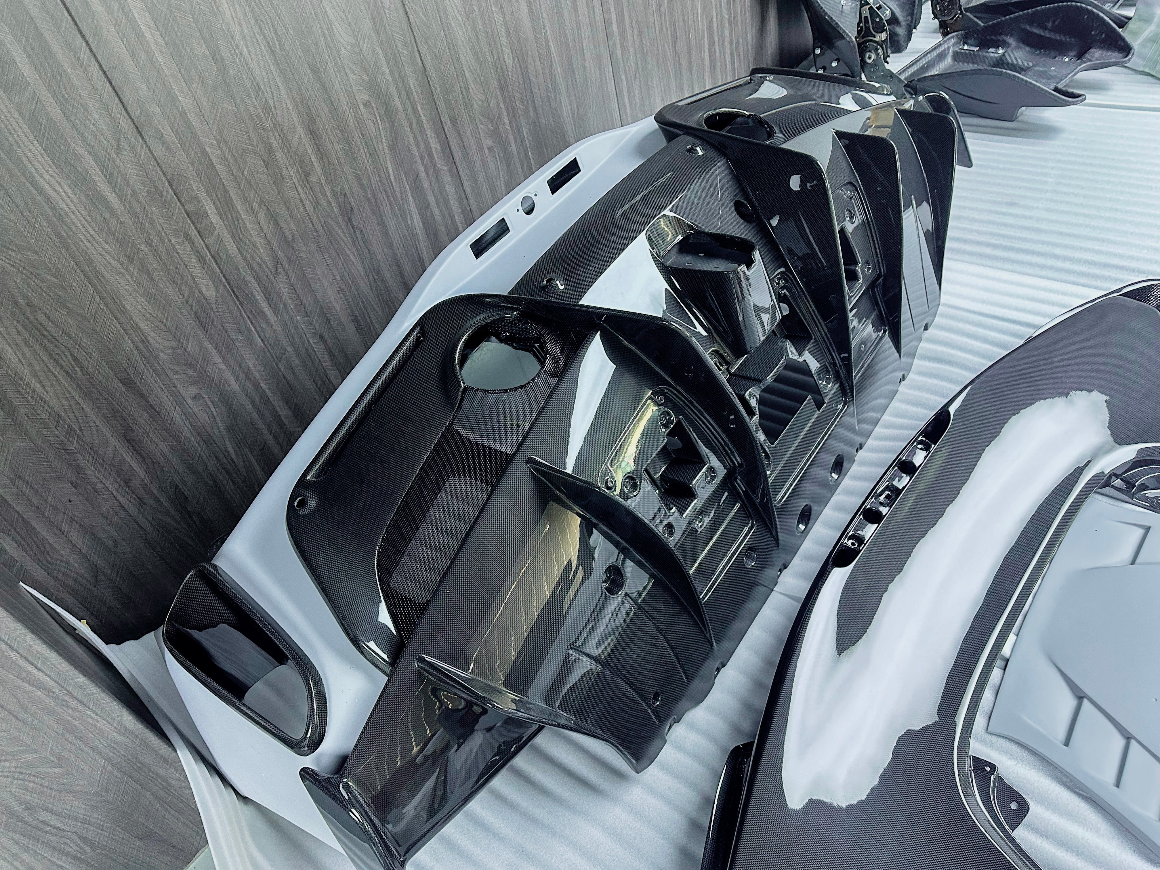 FERRARI 488 PISTA BODYKIT