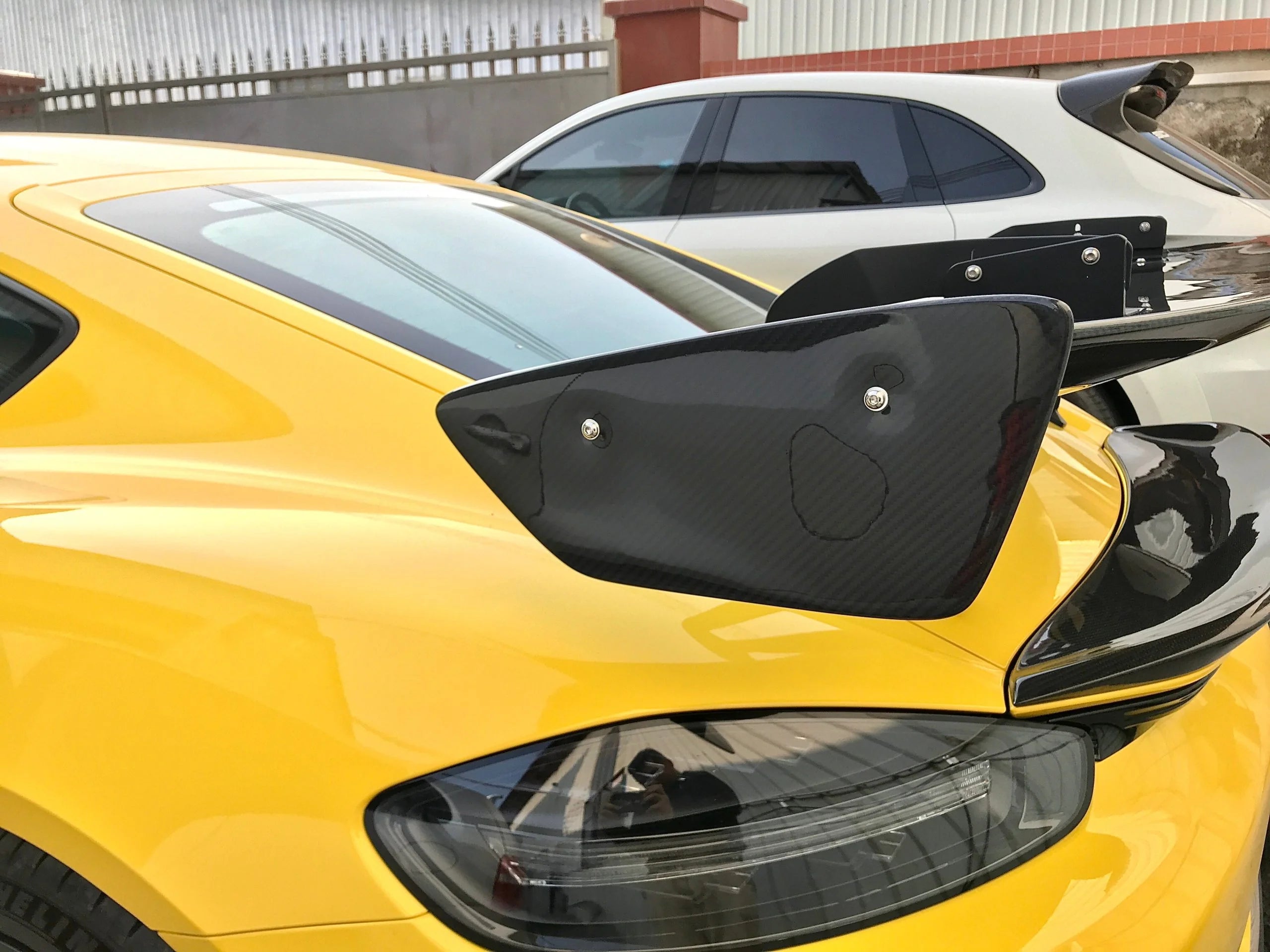 Full DRY Carbon Fiber Full Body Kit For Porsche 718 Upgrade to GT4