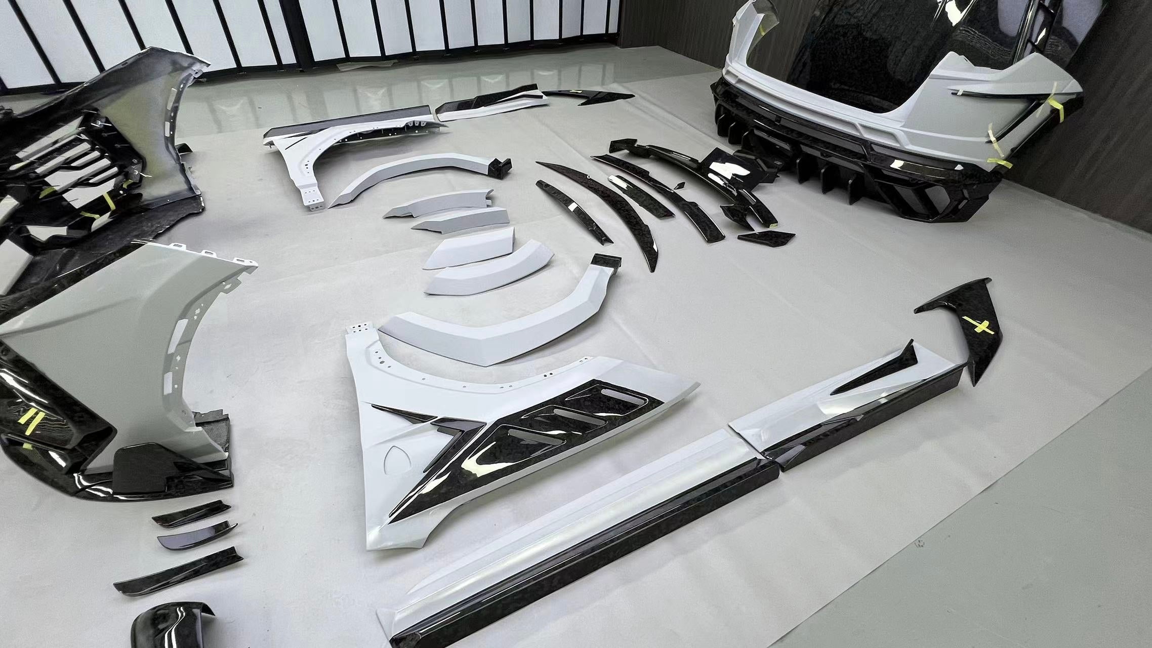 Lamborghini Urus 2024"MANSORY 3rd Gen" Dry Carbon Fiber Full Body Kit